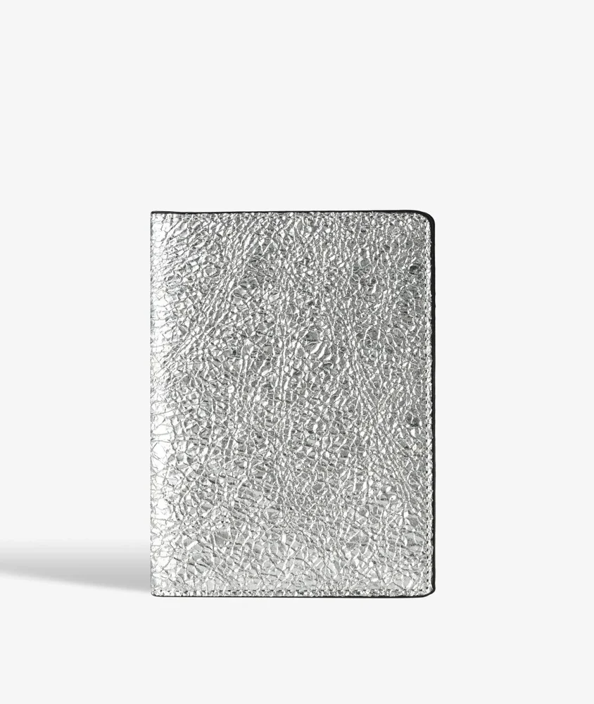 The Case Factory Passetui, Crushed Metallic Silver The Case Factory Passetui, Crushed Metallic Silver