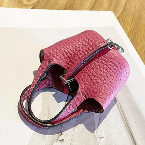 AirPods Etui Ekte Lær Magenta v:5169933 AirPods Etui Ekte Lær Magenta v:5169933